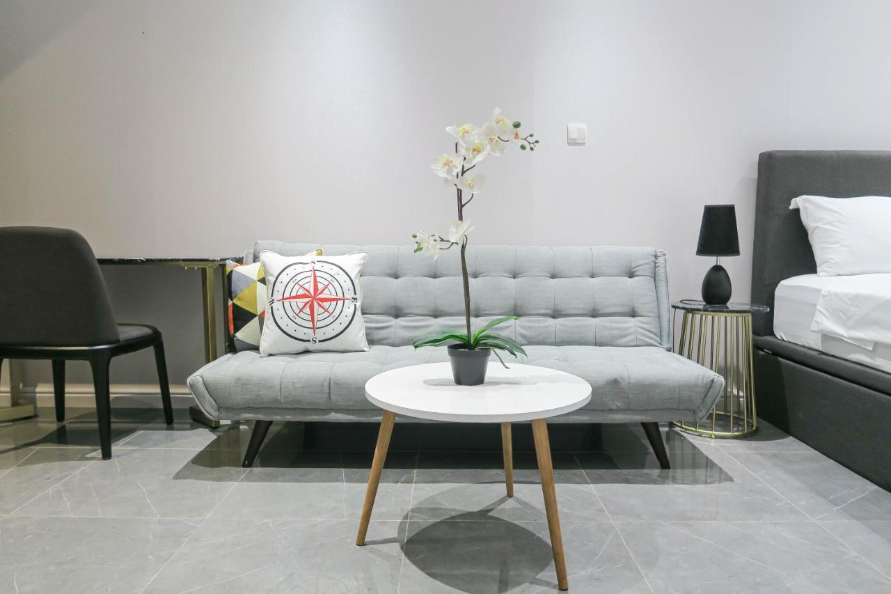Căn hộ Deluxe & By Rr